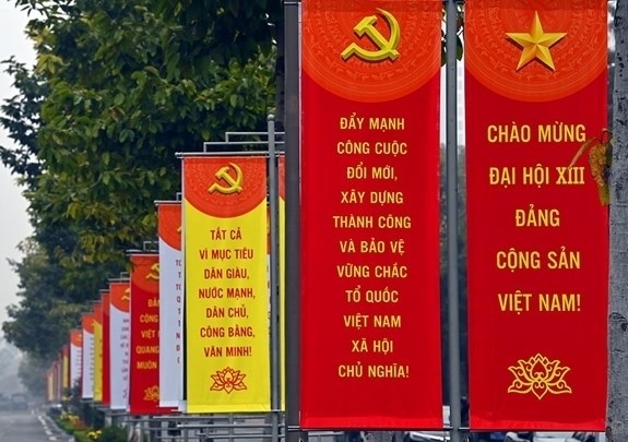 Việt Nam đổi mới nhưng không “đổi màu”